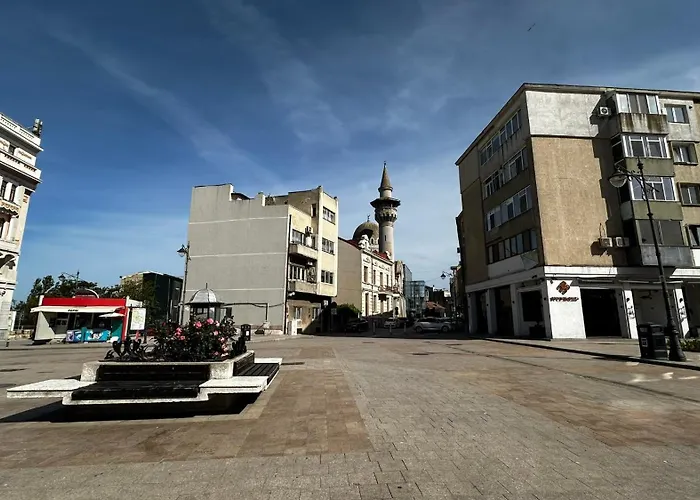 Piata Ovidiu Square Апартаменты