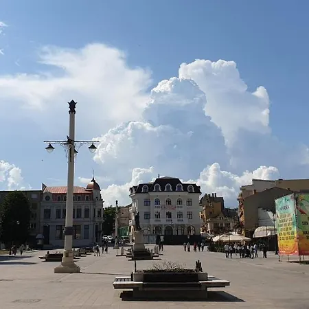 Piata Ovidiu Square