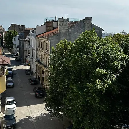 Апартаменти Piata Ovidiu Square Констанца