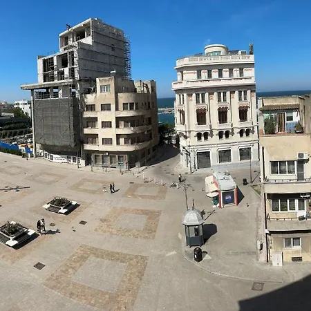 Piata Ovidiu Square *
