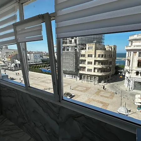 Apartament Piata Ovidiu Square *